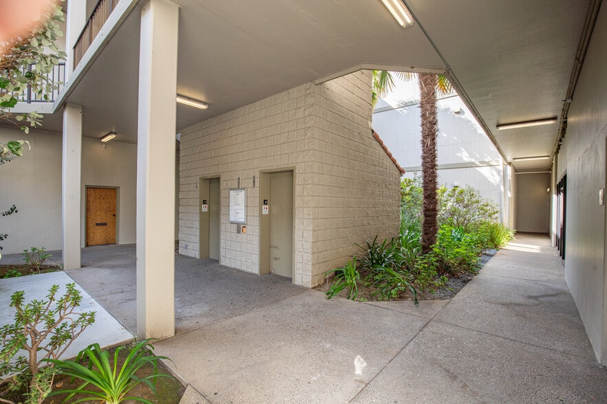 More Photos Of 1001 Sneath Ln, San Bruno Medical For Lease