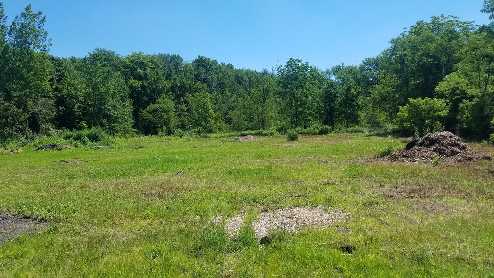 Primary Photo Of 40 Sea Pave Rd, South Windsor Land For Sale