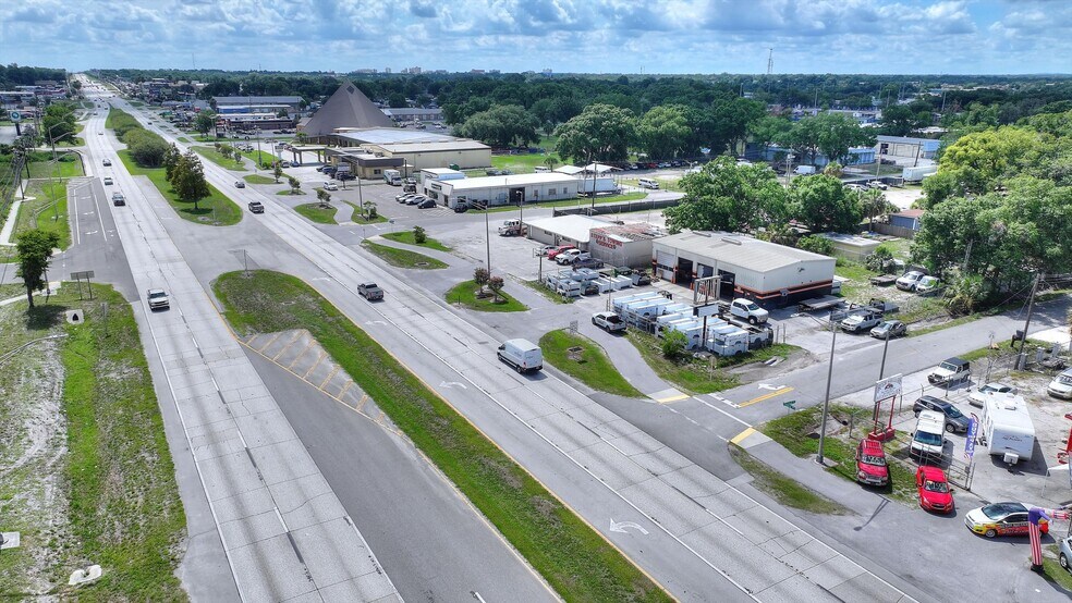 More Photos Of 2016 W Memorial Blvd, Lakeland Auto Repair For Lease