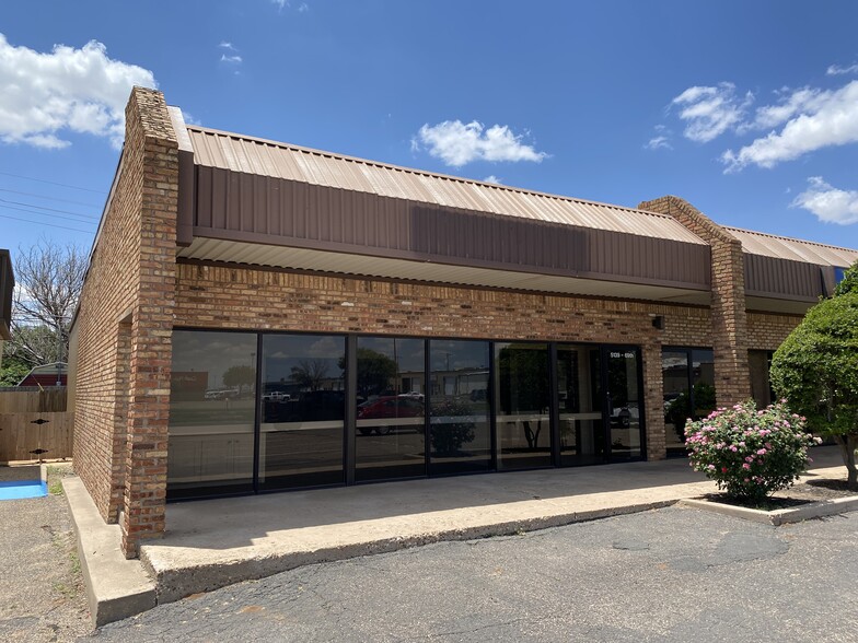 Primary Photo Of 5139-5147 69th St, Lubbock Office For Lease