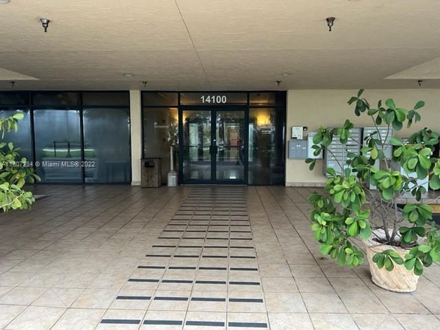 More Photos Of 14100 Palmetto Frontage Rd, Miami Lakes Office Residential For Lease