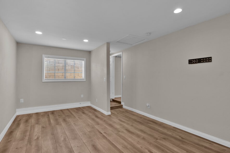 More Photos Of 801 W Whittier Blvd, La Habra Storefront Retail Residential For Sale