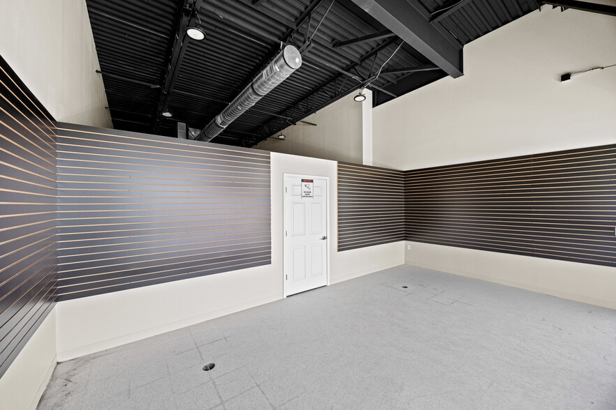 More Photos Of 23655 FM 1093, Richmond Convenience Store For Lease