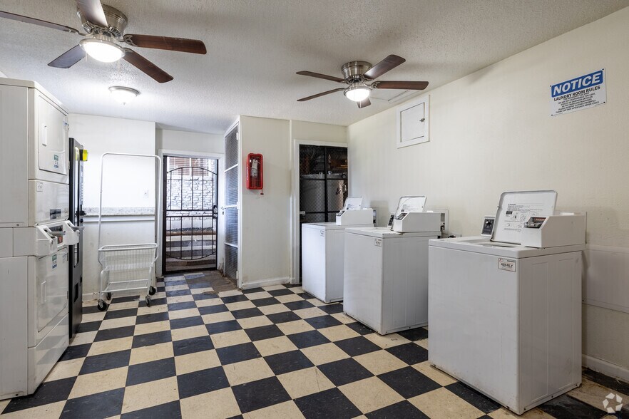 More Photos Of 7314-100 Oak Manor Dr, San Antonio Apartments For Sale