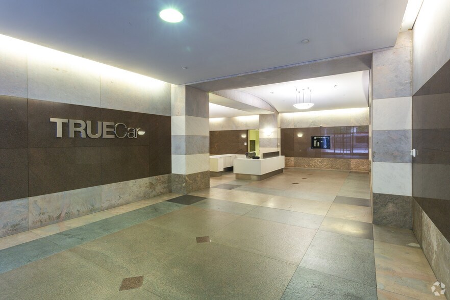 More Photos Of 120 Broadway, Santa Monica Office For Lease