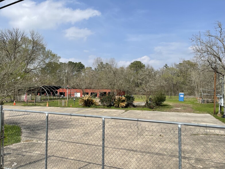 Primary Photo Of 701 Hamblen Rd, Humble Warehouse For Sale