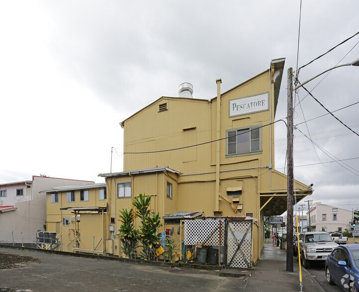 More Photos Of 237-249 Keawe St, Hilo Storefront Retail Office For Lease