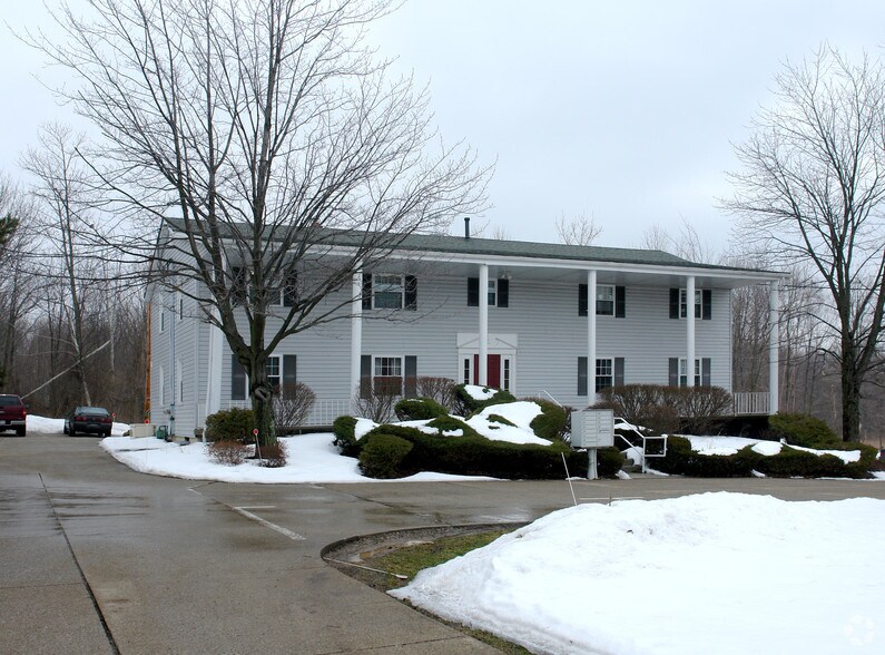 More Photos Of 1265 Ridge Rd, Hinckley Office For Sale