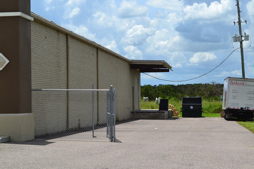 More Photos Of 607 Us Highway 27 S, Avon Park Freestanding For Sale