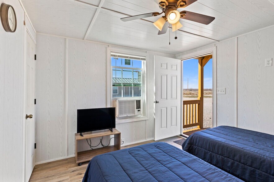 More Photos Of 158 Co Road 404, Pecos Apartments For Sale