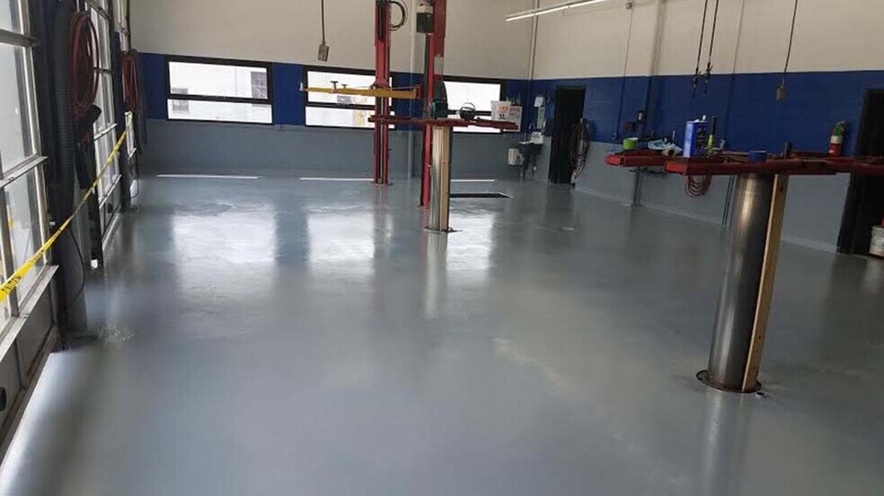 More Photos Of 321 Centreville, Belleville Industrial For Sale