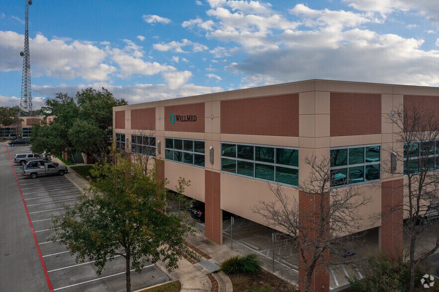 More Photos Of 12451 Network Blvd, San Antonio Office For Lease