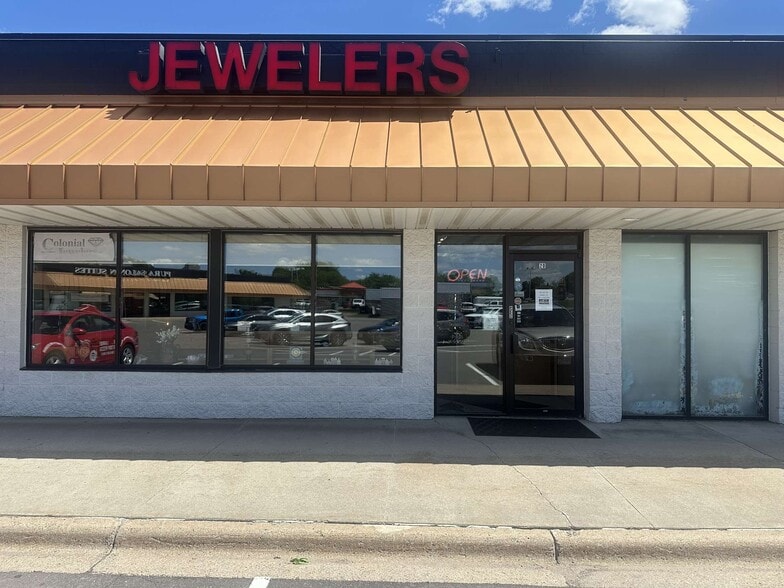 More Photos Of 400 NE Central Ave E, Saint Michael Restaurant For Lease