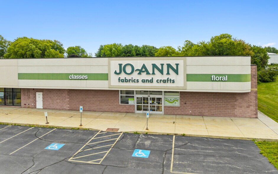 More Photos Of 3215 E Lincolnway, Sterling Freestanding For Sale