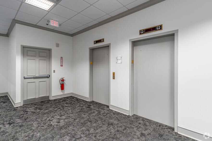 More Photos Of 4051 Ogletown Stanton Rd, Newark Office Residential For Lease