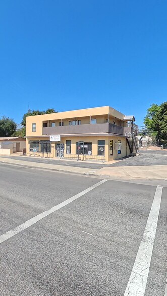 Primary Photo Of 1002 Beaumont Ave, Beaumont Storefront Retail Office For Sale