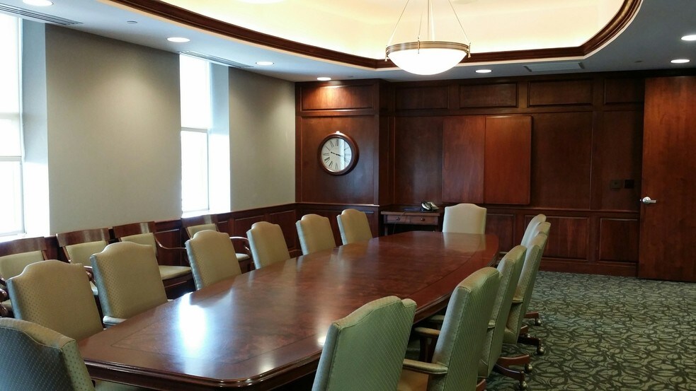 More Photos Of 900 Virginia St E, Charleston Office For Lease