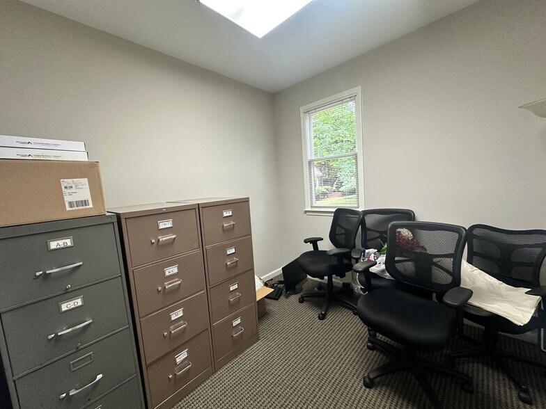 More Photos Of 5920 Odell St, Cumming Office For Sale