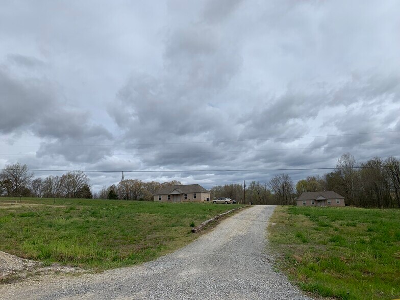 More Photos Of 9120 Feathers Chapel Dr, Somerville Apartments For Sale