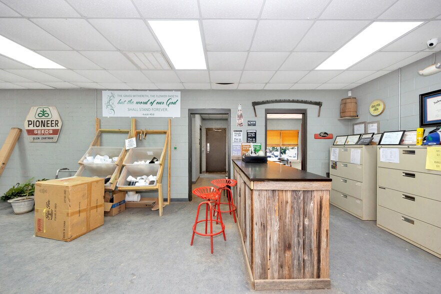 More Photos Of 363 Old Larkinsville Rd, Scottsboro Warehouse For Sale