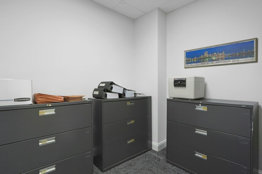 More Photos Of 100 Dutch Hill Rd, Orangeburg Medical For Lease