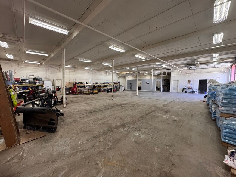 More Photos Of 334 Ontario St, Albany Warehouse For Sale