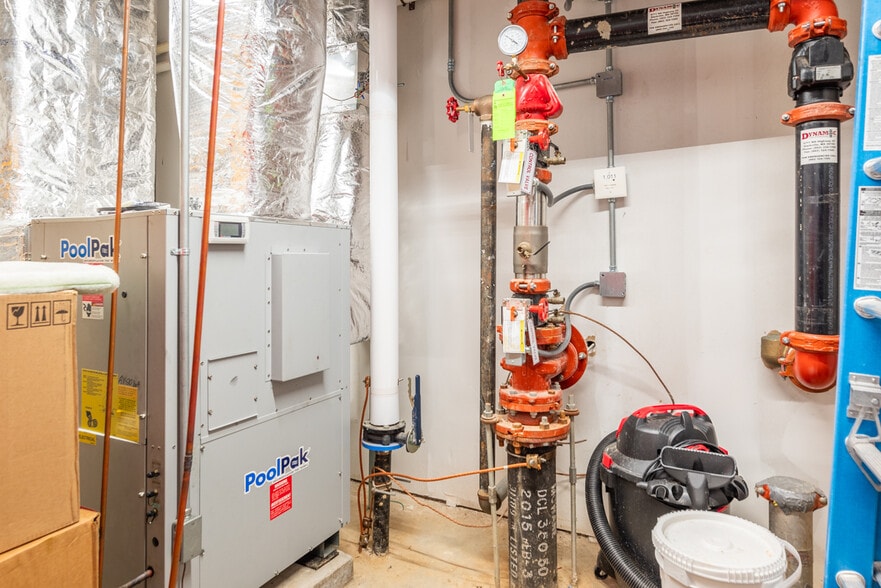 More Photos Of 225 Tomlinson Dr, Starkville Medical For Sale