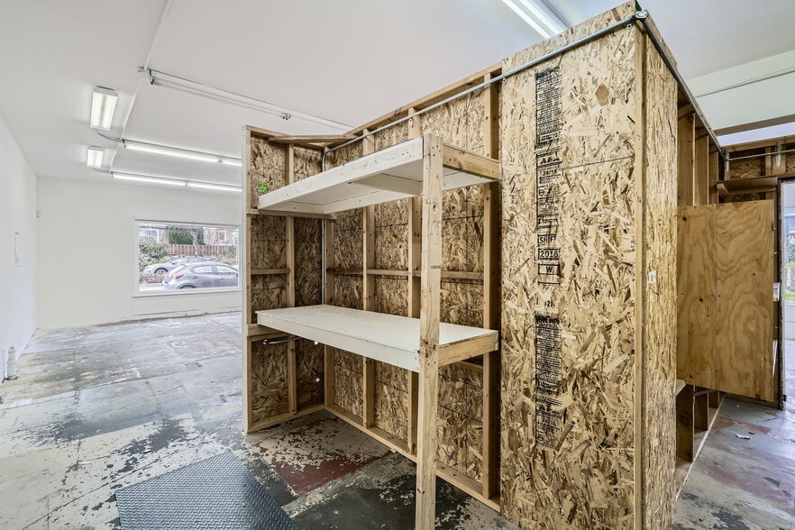 More Photos Of 8310-8318 8th Ave NW, Seattle Storefront Retail Office For Lease