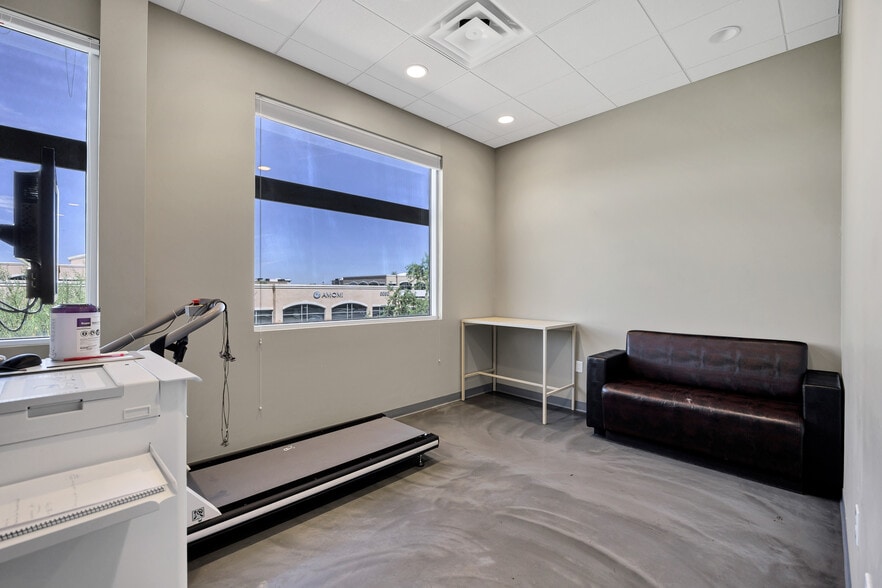 More Photos Of 7010 E Chauncey Ln, Phoenix Medical For Sale