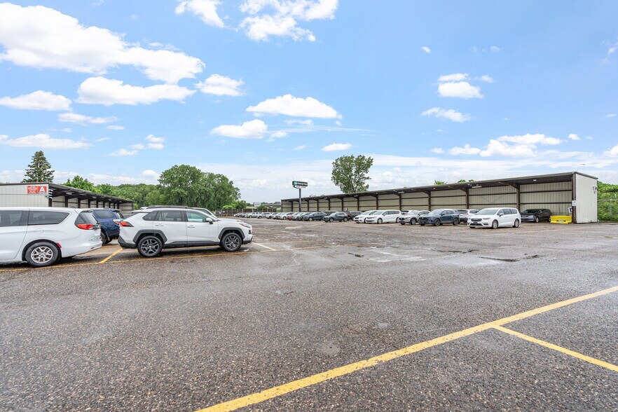 More Photos Of 2905 Lexington Ave S, Eagan Flex For Sale