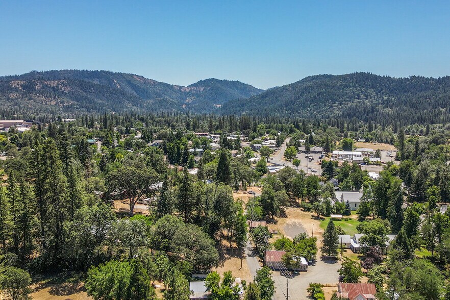 More Photos Of 30890 CA-3, Weaverville Office For Sale