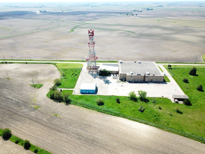 More Photos Of 2869 N 3501st Rd, Seneca Manufacturing For Sale