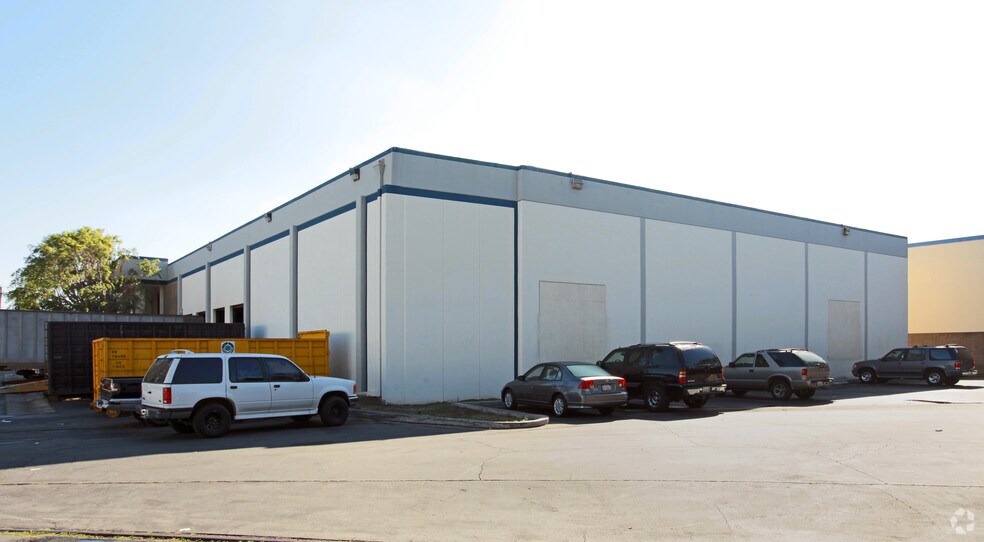 More Photos Of 13758-13760 Midway St, Cerritos Warehouse For Lease