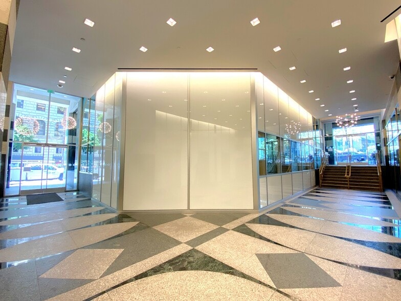 More Photos Of 660 S Figueroa St, Los Angeles Office For Sale