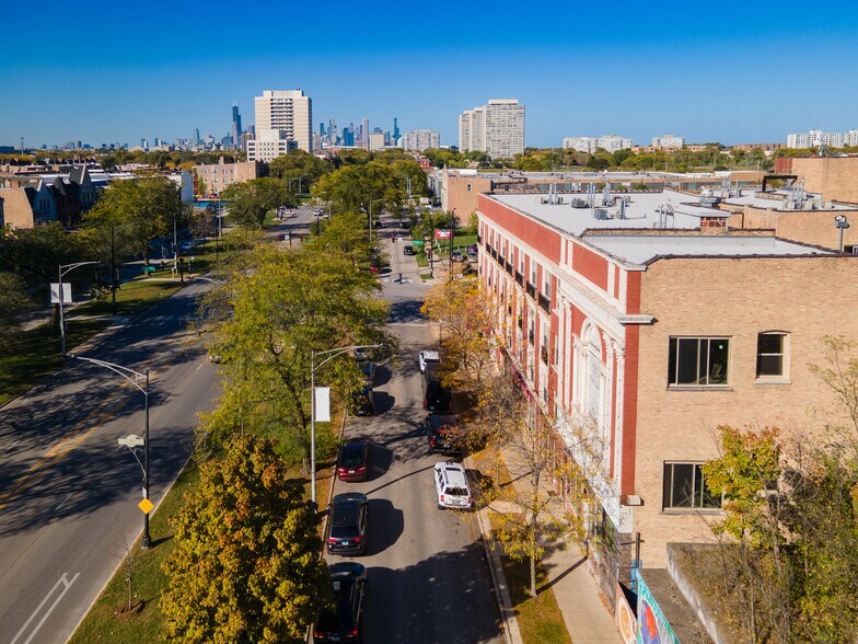 More Photos Of 401-417 E Oakwood Blvd, Chicago Apartments For Sale