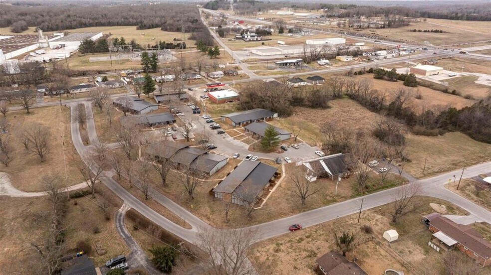More Photos Of 101 Longview Dr, Russellville Apartments For Sale