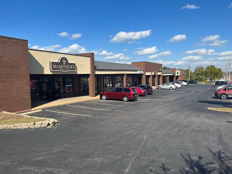 More Photos Of 3055 Lemay Ferry Rd, Saint Louis Unknown For Lease