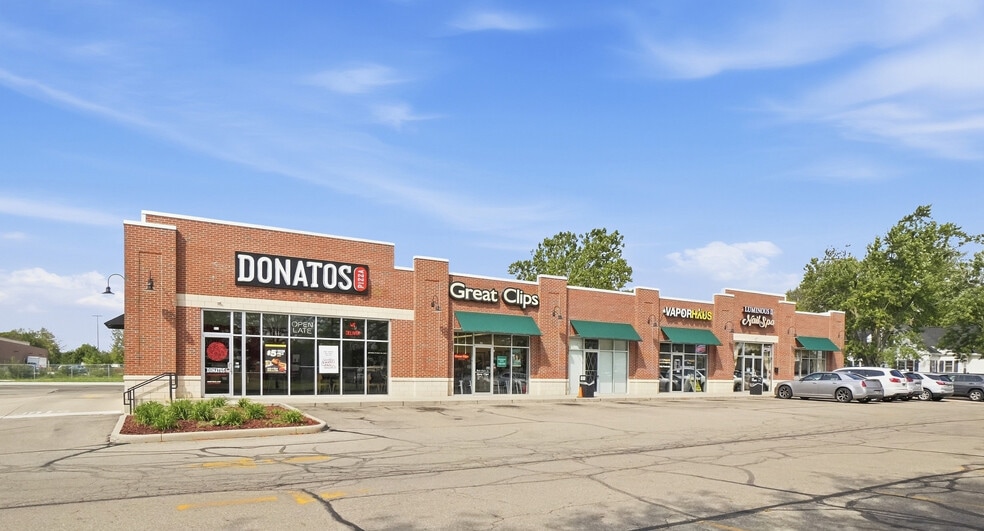 More Photos Of 801-811 Union Blvd, Englewood General Retail For Lease