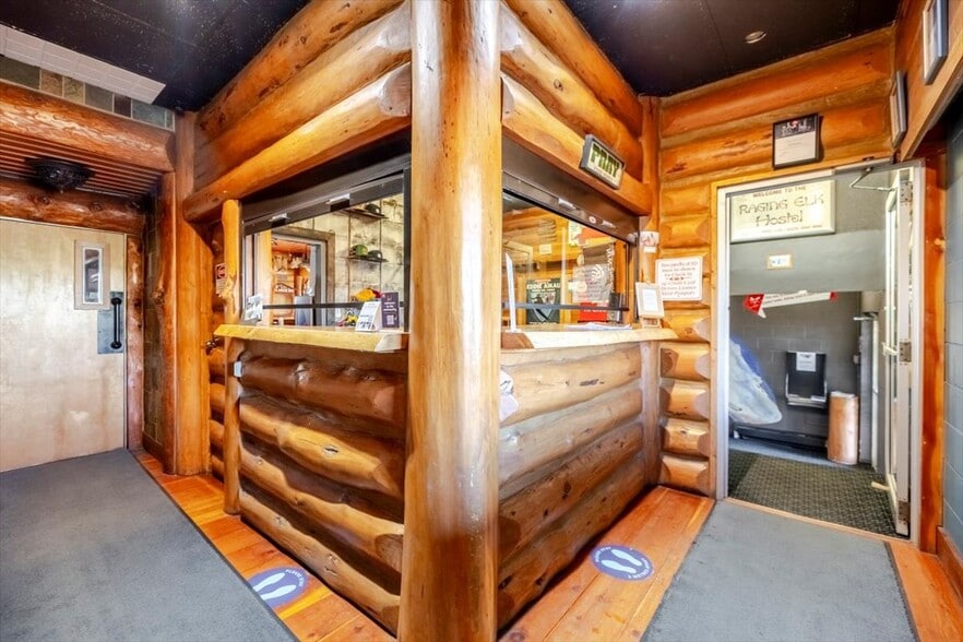 More Photos Of 892 6th Ave, Fernie Hospitality For Sale