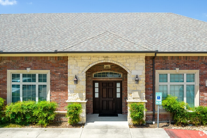 More Photos Of 8765 Stockard Dr, Frisco Office For Sale
