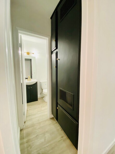 More Photos Of 10603-10609 Palms Blvd, Los Angeles Apartments For Sale