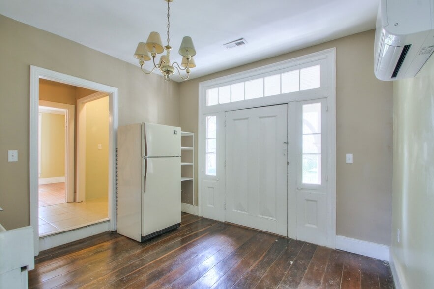 More Photos Of 5294 Main St, Spring Hill Office Residential For Sale