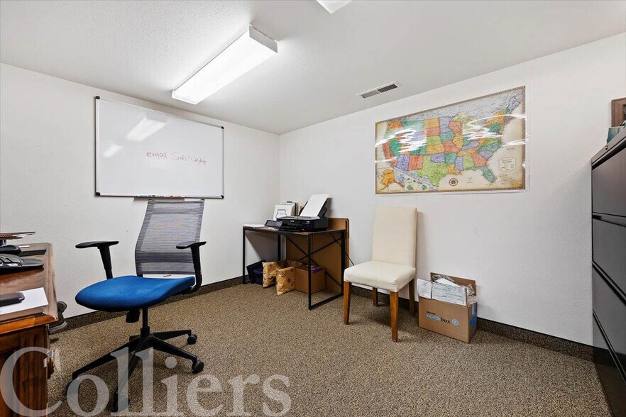 More Photos Of 2032 Highland Ave E, Twin Falls Warehouse For Lease