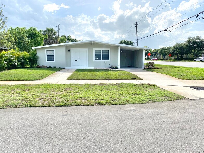 More Photos Of 1985 31st Ave, Vero Beach Office For Sale