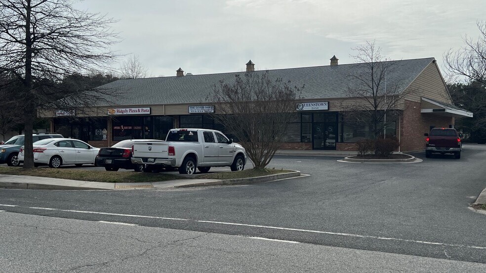 More Photos Of 204 E 6th St, Ridgely Storefront For Lease