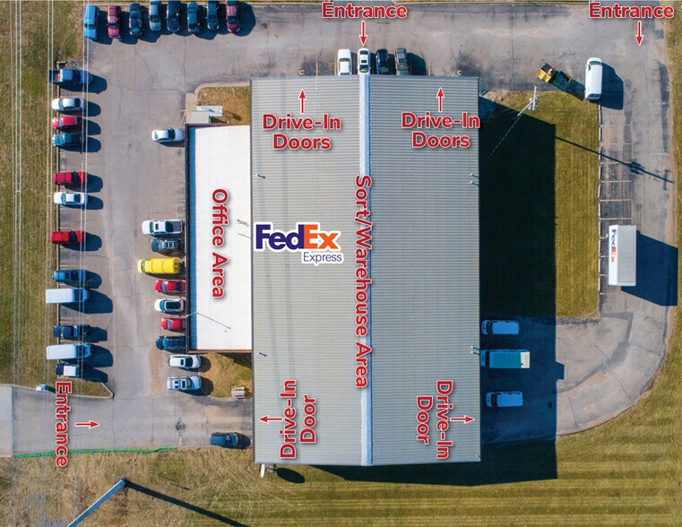 More Photos Of 1850 SW 42nd St, Topeka Distribution For Sale