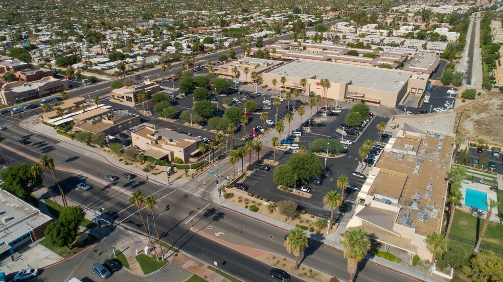 More Photos Of 425 S Sunrise Way, Palm Springs General Retail For Lease
