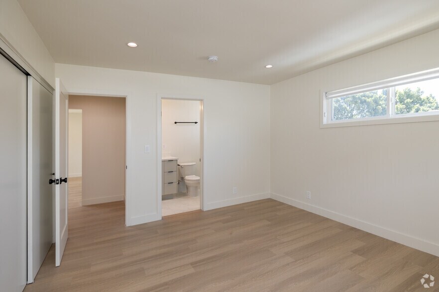 More Photos Of 1334 Barry Ave, Los Angeles Apartments For Sale
