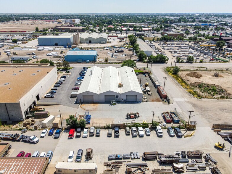 More Photos Of 6121 Clermont St, Commerce City Manufacturing For Sale