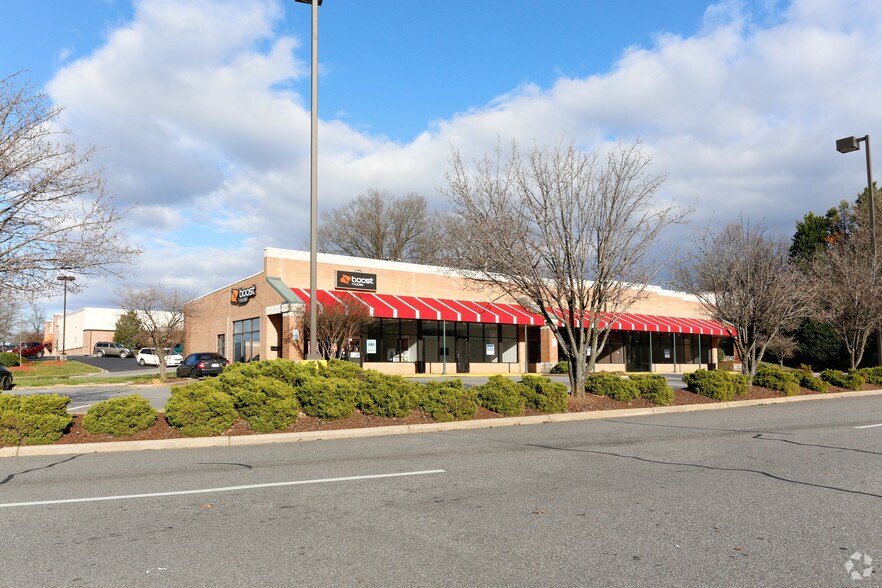 More Photos Of 1540-1550 E Broad St, Statesville Unknown For Lease